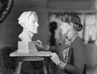 Lady Kathleen Scott FRBS (1878-1947)