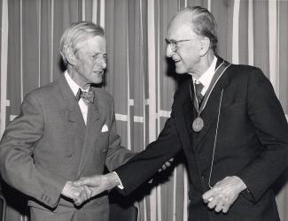Cecil Thomas awarded the Gold Medal by Sir Charles Wheeler