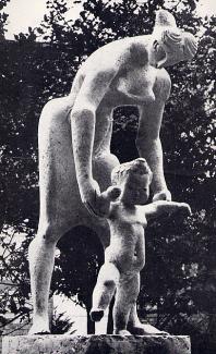 ‘The Lesson’ Sculpture by Franta Belsky in Bethnal Green