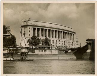 Sir William Reid Dick, Unilever House, London Blackfriars