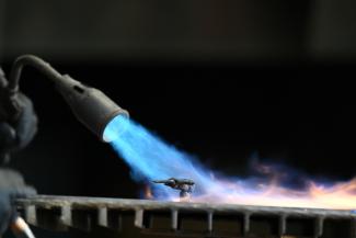 Behind the Scenes at Milwyn Foundry, casting the 10gram challenge 2024